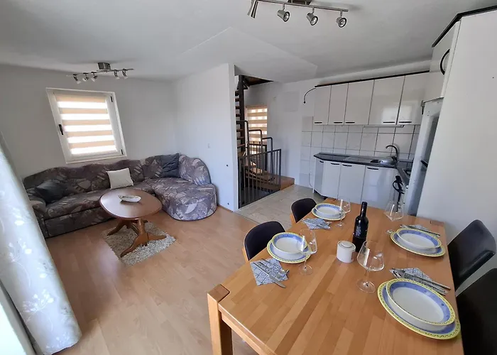 Kastilac Apartment *